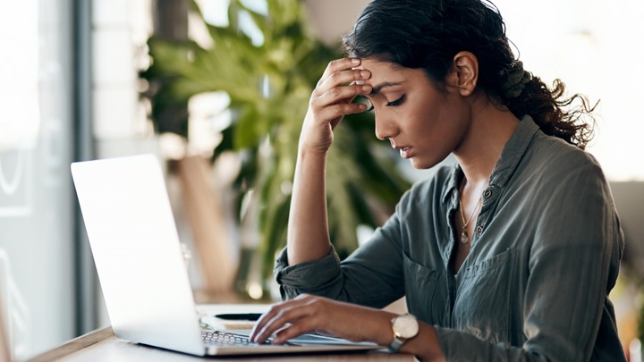 Why High-Performing Professionals Are Quietly Struggling with Burnout, Panic, and Emotional Exhaustion